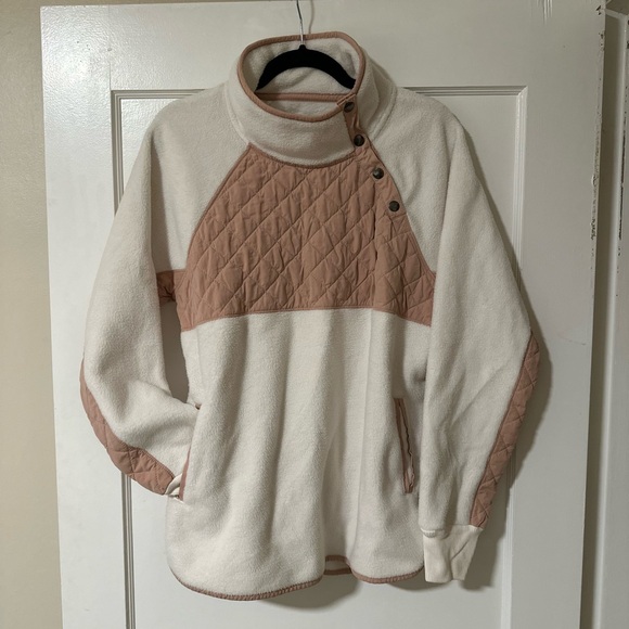 Abercrombie & Fitch Asymmetrical Snap Up Fleece Sweatshirt - Picture 3 of 8